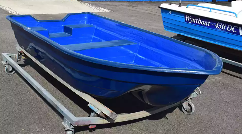 Стеклопластиковая лодка Neman-340 (тримаран) в Ногинске