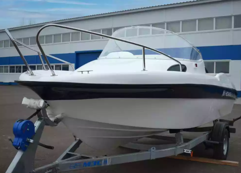 Стеклопластиковый катер Neman-530 с каютой в Ногинске