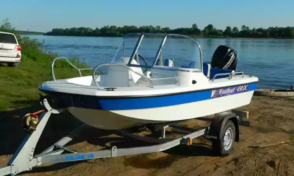 Стеклопластиковый катер Wyatboat-430 DC (тримаран) в Ногинске