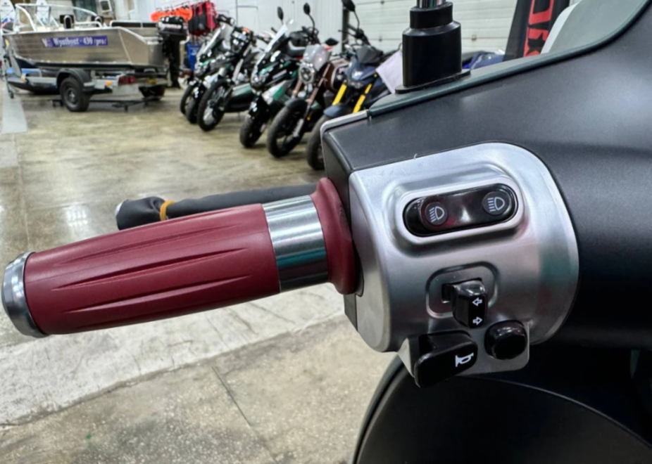 Скутер PROMAX Miami 240 (49) в Ногинске