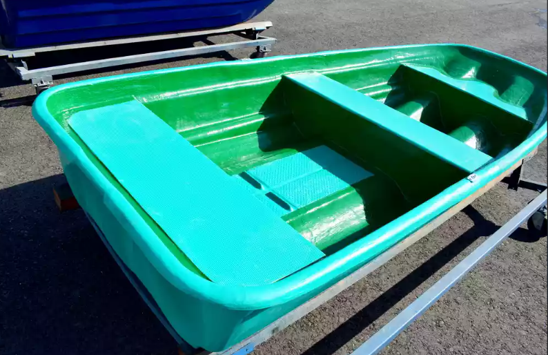 Стеклопластиковая лодка Старт (тримаран) в Ногинске