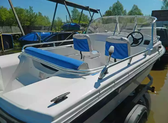 Стеклопластиковый катер Wyatboat-430 M (тримаран) в Ногинске
