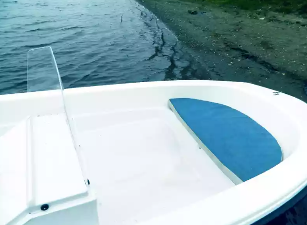 Стеклопластиковый катер Тримаран Wyatboat 430 C в Ногинске