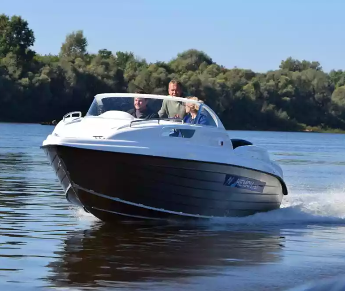 Комбинированный катер Neman-550 с каютой в Ногинске