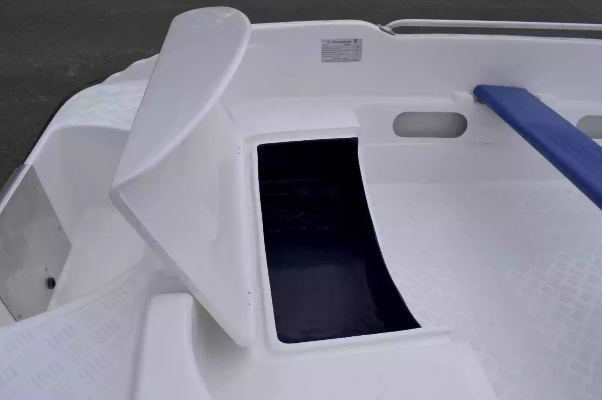 Стеклопластиковая лодка Пингвин New (тримаран) в Ногинске