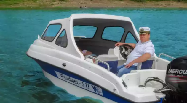 Стеклопластиковый катер Wyatboat-3 П (полурубка) в Ногинске