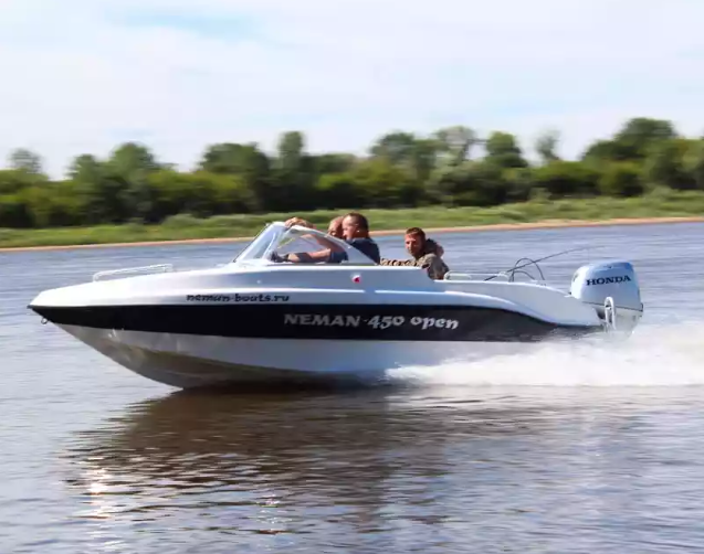 Стеклопластиковый катер Neman-450 Open в Ногинске