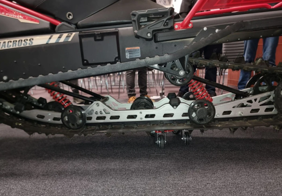 Снегоход AODES Siberiacross 1000 WT 508mm LCD 6.8 в Ногинске