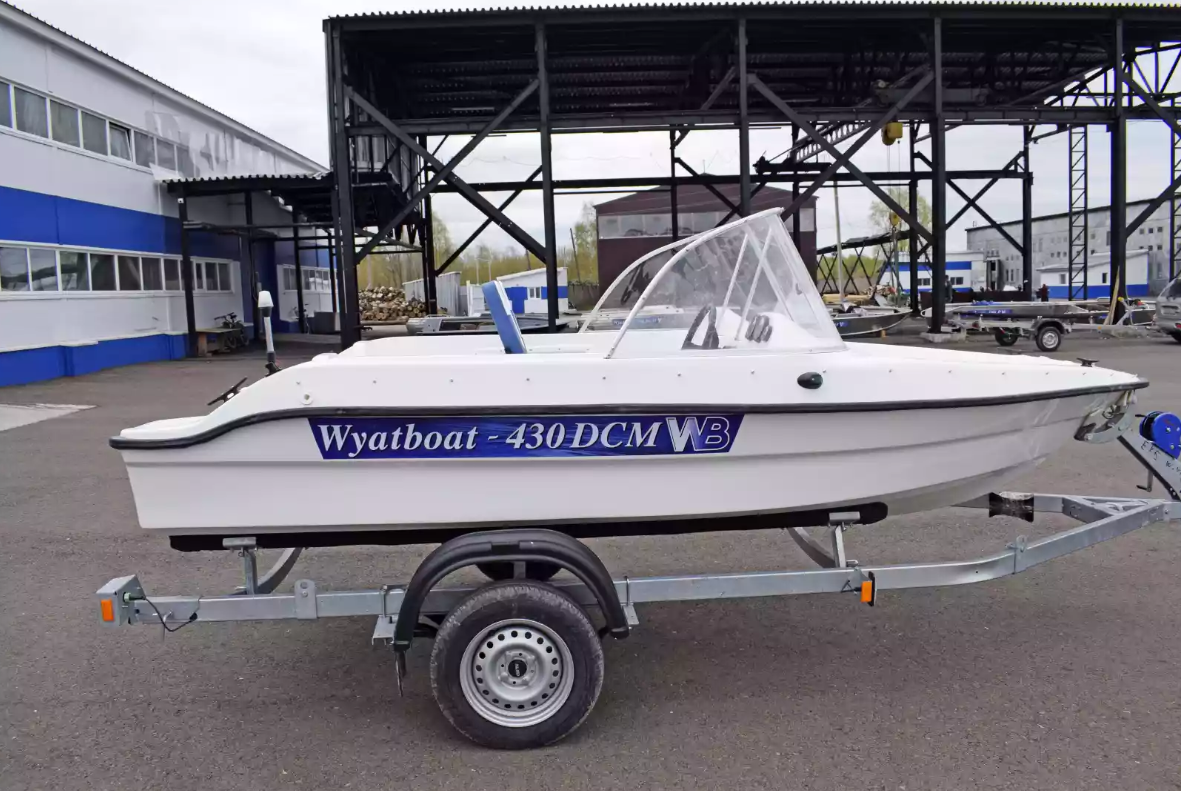 Стеклопластиковый катер Wyatboat-430DCМ (килевая) в Ногинске