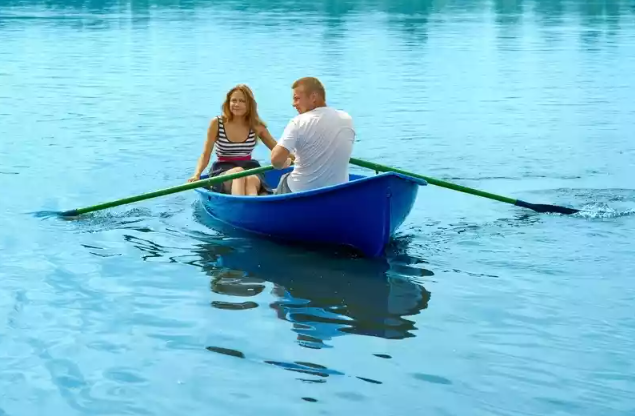 Стеклопластиковая лодка Дельфин в Ногинске