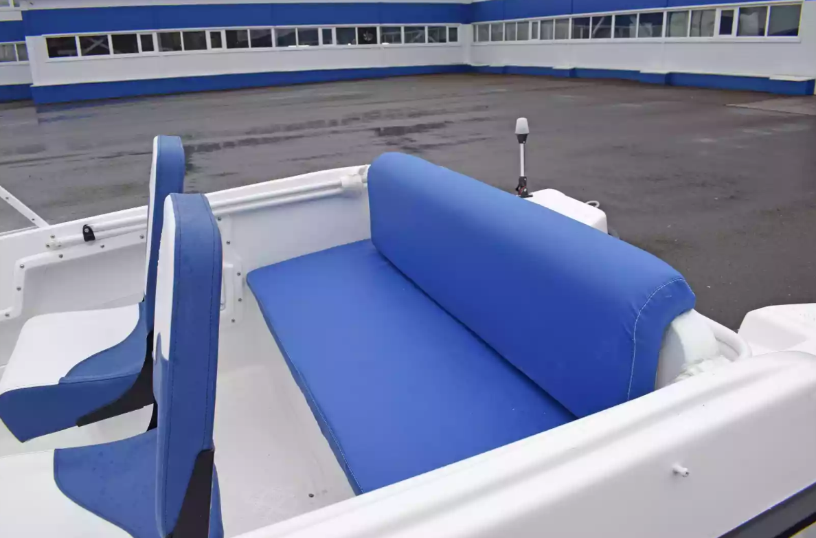 Стеклопластиковый катер Wyatboat-430DCМ (килевая) в Ногинске