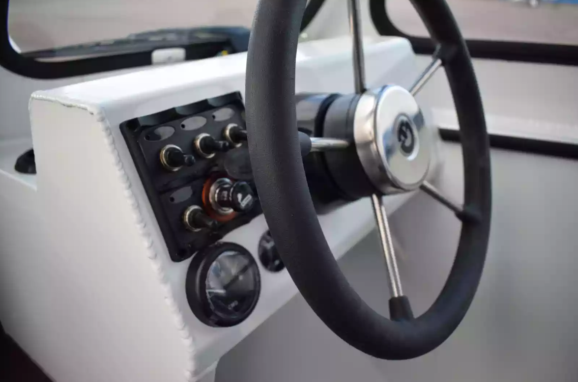 Алюминиевый катер Неман-500 (закрытая рубка) в Ногинске