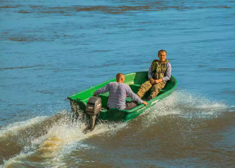 Стеклопластиковая лодка Neman-340 (тримаран) в Ногинске