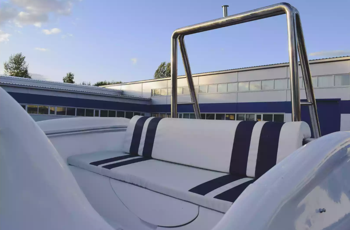 Комбинированный катер Neman-530 с каютой в Ногинске