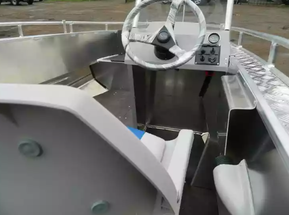 Алюминиевый катер Wyatboat-490 C в Ногинске