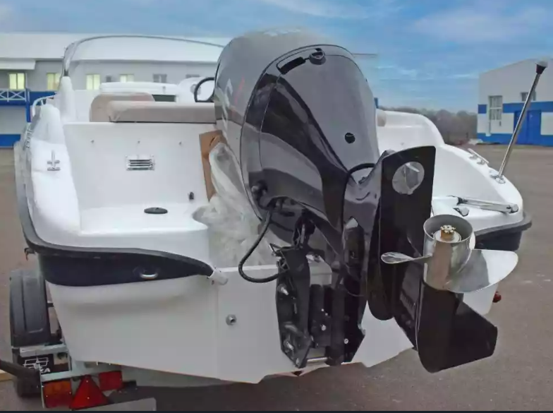 Стеклопластиковый катер Neman-530 с каютой в Ногинске