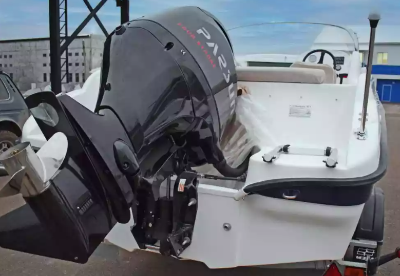 Стеклопластиковый катер Neman-530 с каютой в Ногинске