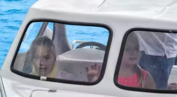 Стеклопластиковый катер Wyatboat-3 П (полурубка) в Ногинске