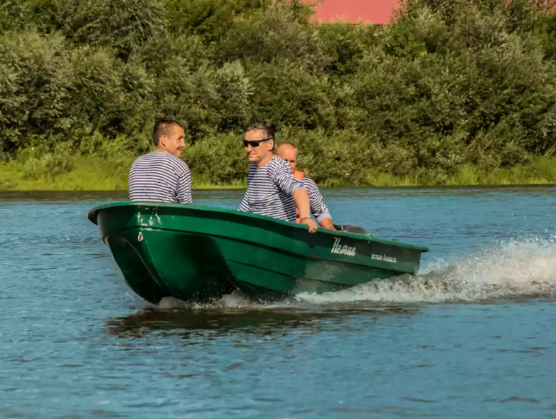Стеклопластиковая лодка Neman-340 (тримаран) в Ногинске