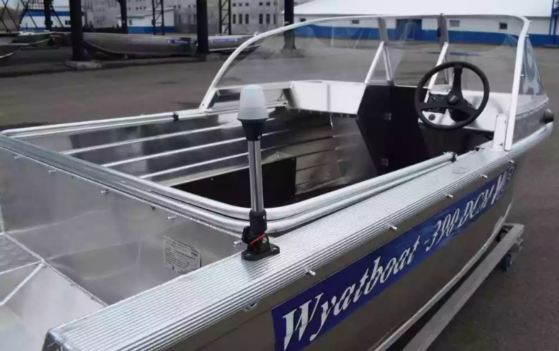 Алюминиевый катер Wyatboat-390 DCM Увеличенный борт в Ногинске