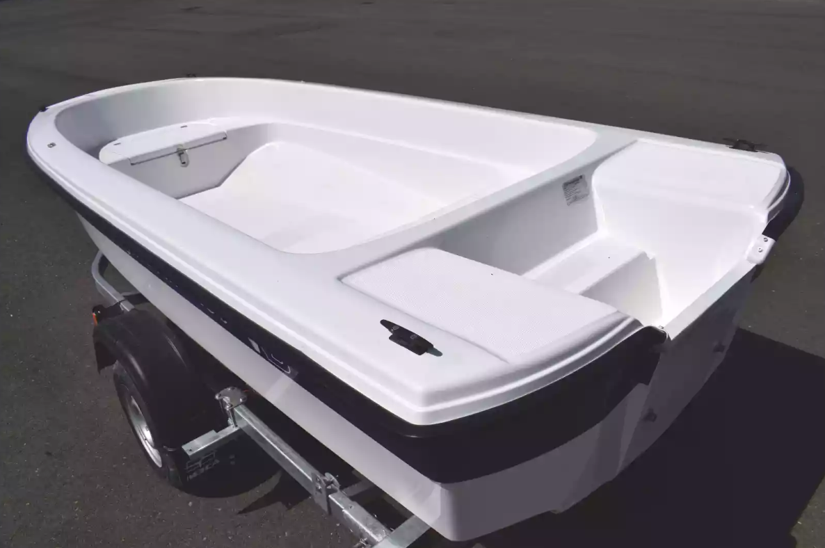 Стеклопластиковая лодка Wyatboat 430 тримаран в Ногинске