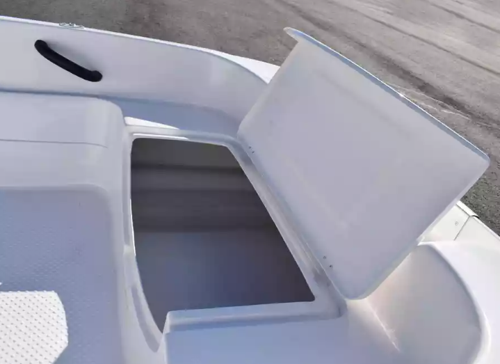 Стеклопластиковая лодка Пингвин (тримаран) в Ногинске