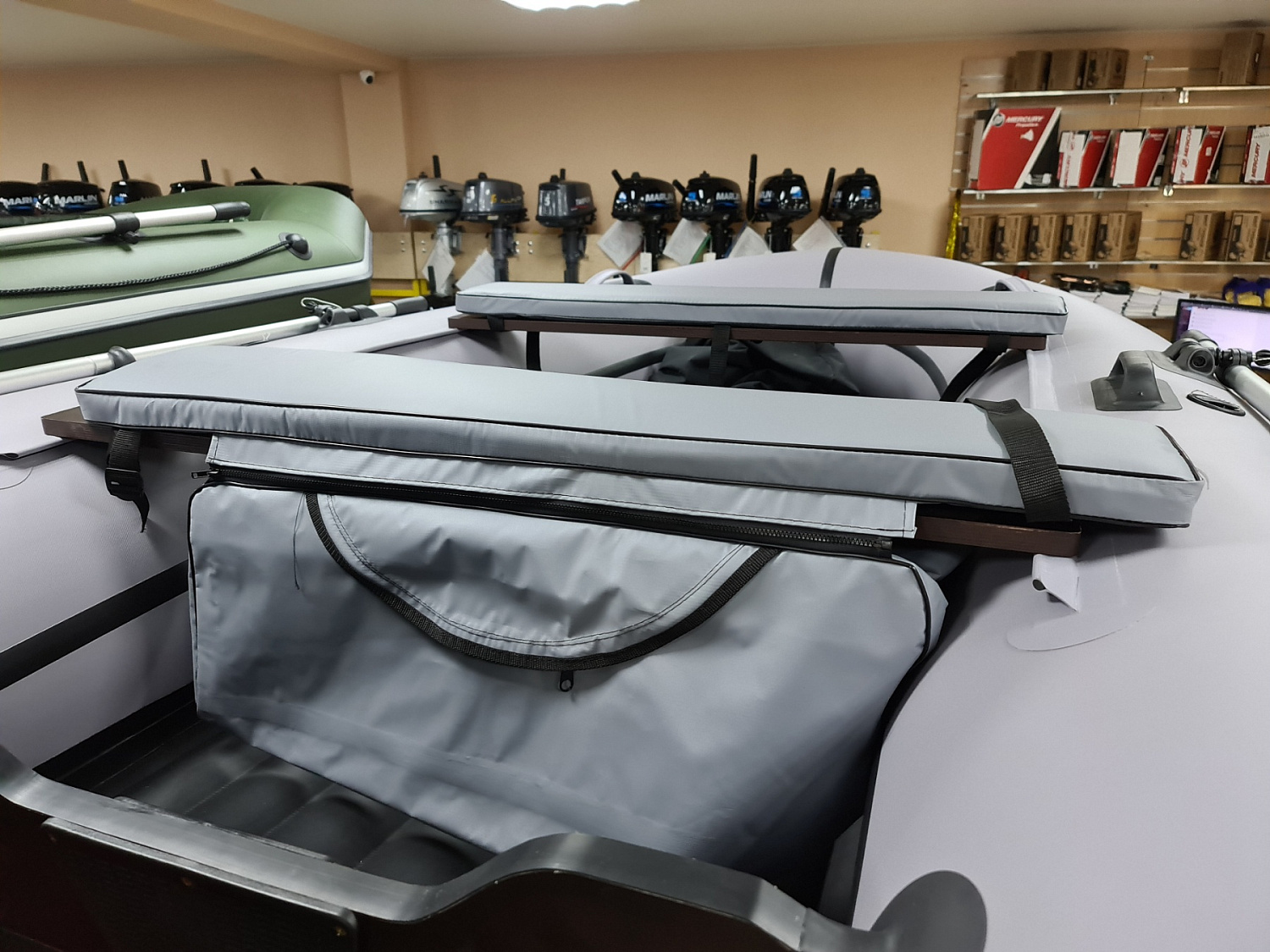 КОМПЛЕКТ МЯГКИХ НАКЛАДОК С СУМКОЙ ДЛЯ ЛОДОК 90Х20 СЕРЫЙ в Ногинске