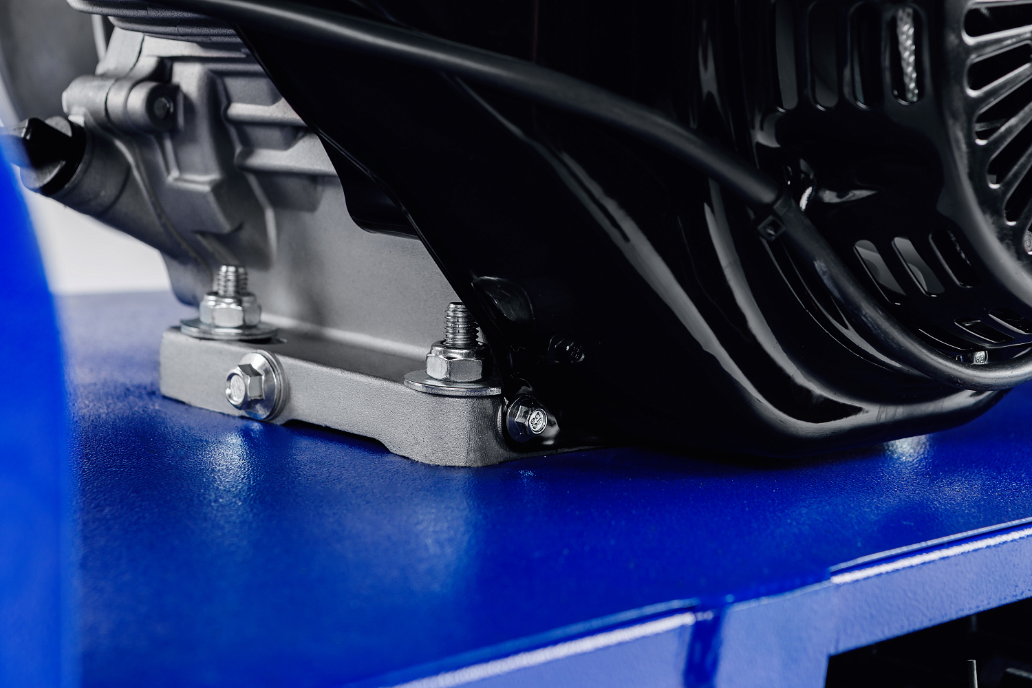 Мотобуксировщик SNOW DOG 17 с эл. запуском (DINKING) в Ногинске